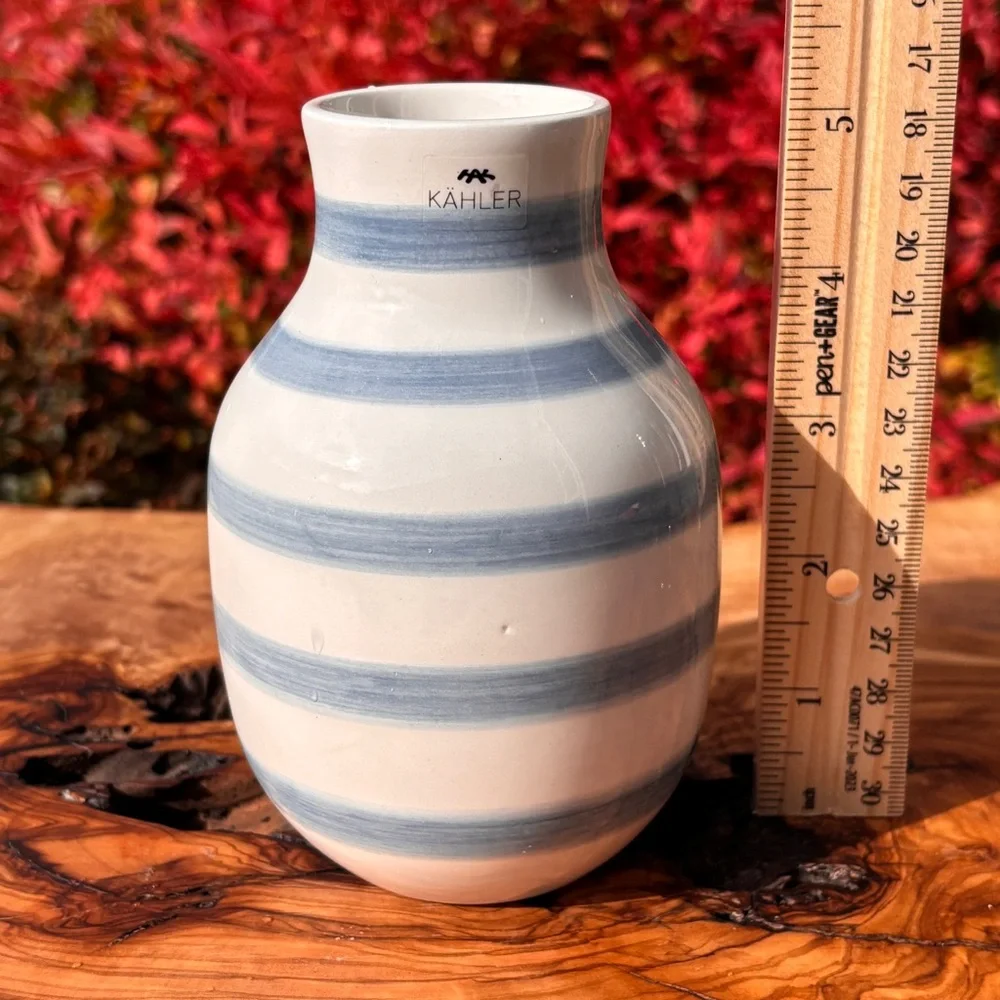 NIB Kahler Danish Omaggio Ceramic Vase
